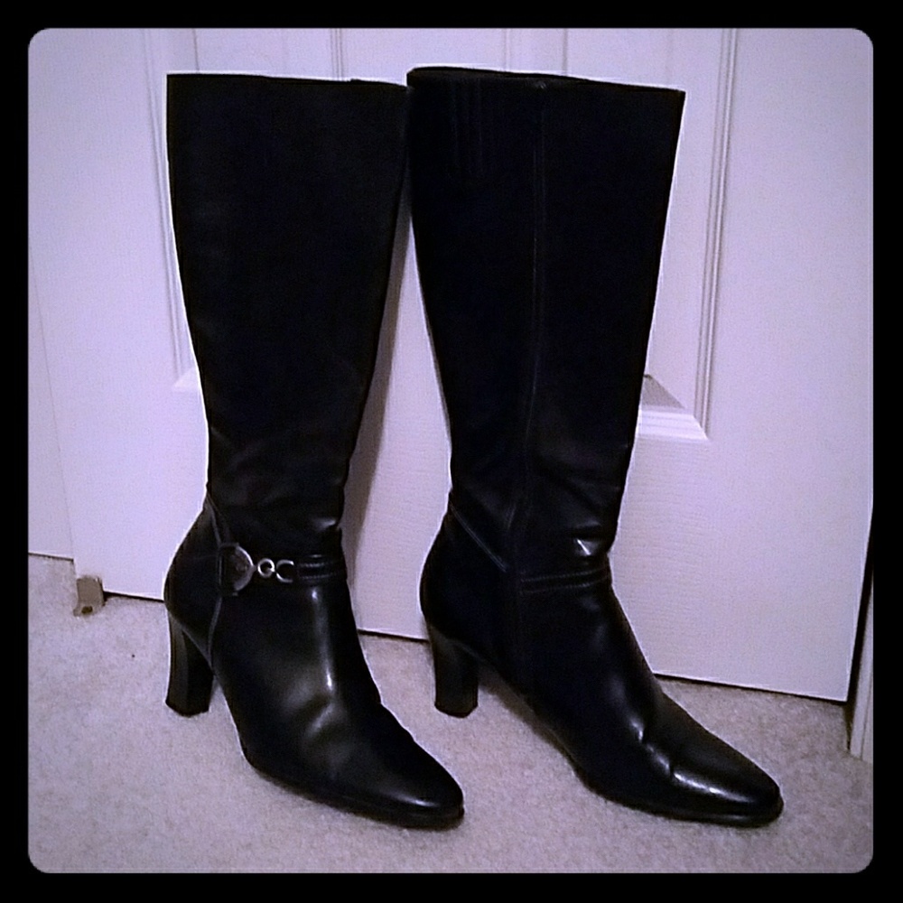Black Boots